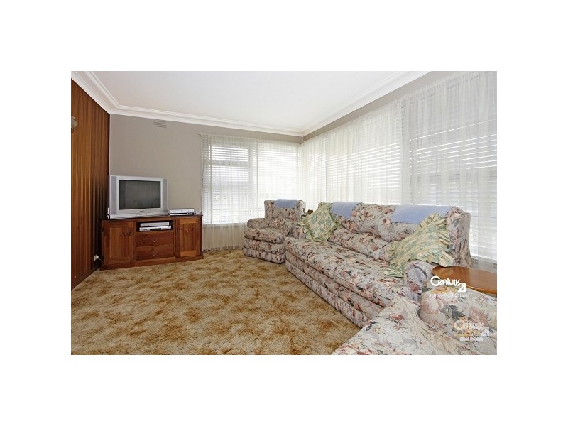 17 Gundain Road, Kirrawee NSW 2232