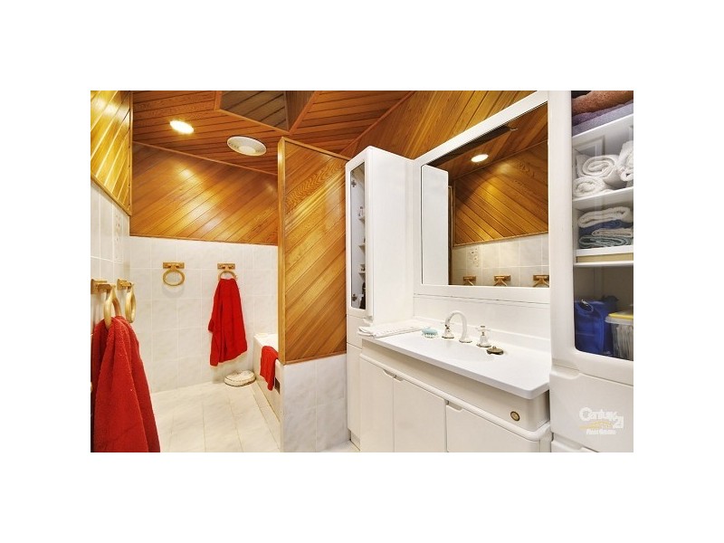 30 Valley Way, Gymea Bay NSW 2227