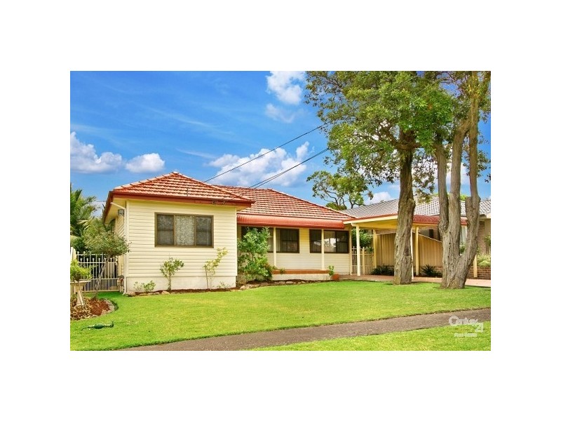 11 Kirrawee Avenue, Kirrawee NSW 2232