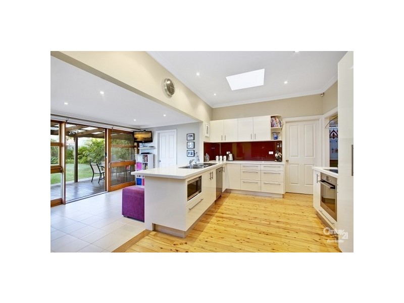 4 Graham Avenue, Miranda NSW 2228