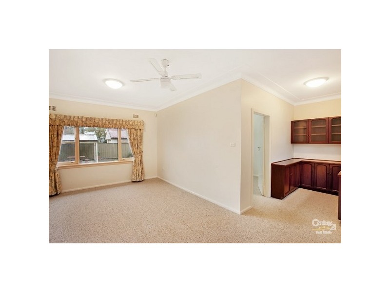 21 Best Crescent, Kirrawee NSW 2232
