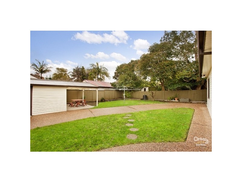 21 Best Crescent, Kirrawee NSW 2232