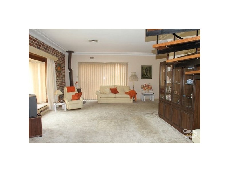 2 Putland Close, Kirrawee NSW 2232