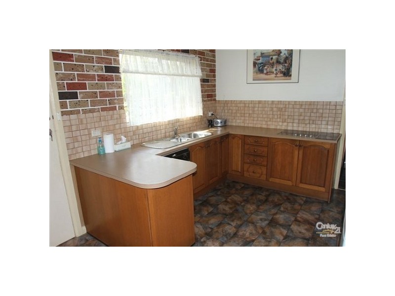 2 Putland Close, Kirrawee NSW 2232
