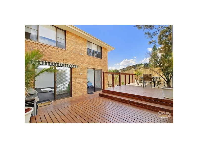 27 Mokera Avenue, Kirrawee NSW 2232