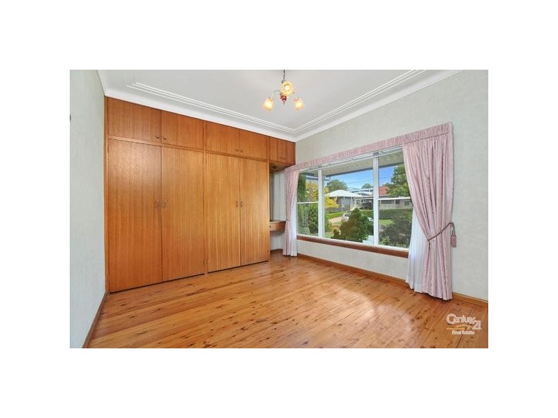 23 Wolstenholme Ave, Gymea NSW 2227