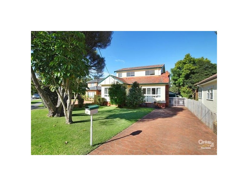 215 Gymea Bay Road, Gymea Bay NSW 2227