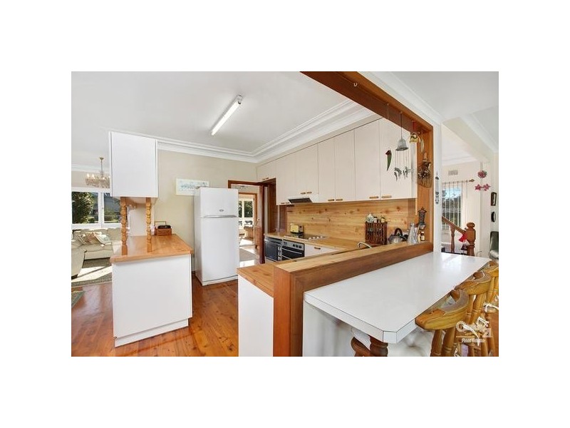 215 Gymea Bay Road, Gymea Bay NSW 2227