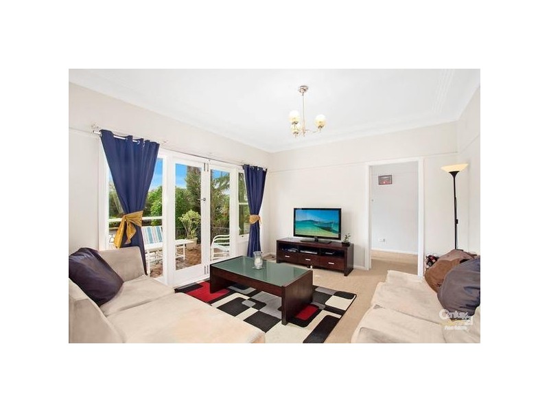 402 President Avenue, Kirrawee NSW 2232