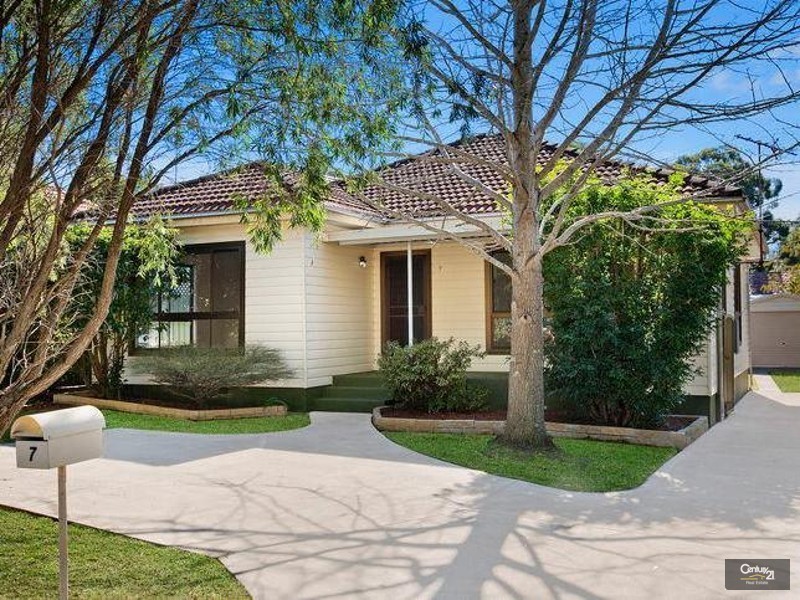 7 Durbar Avenue, Kirrawee NSW 2232