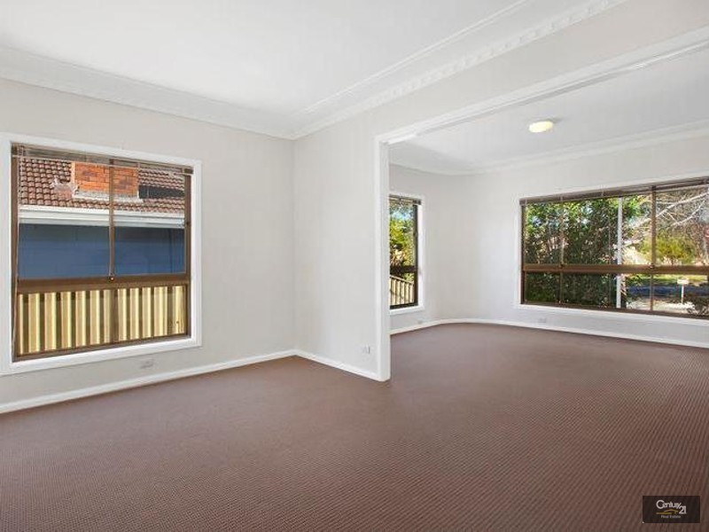 7 Durbar Avenue, Kirrawee NSW 2232