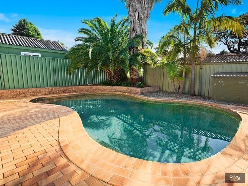 7 Durbar Avenue, Kirrawee NSW 2232