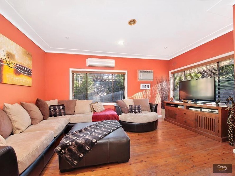 26 Wylie Street, Kirrawee NSW 2232