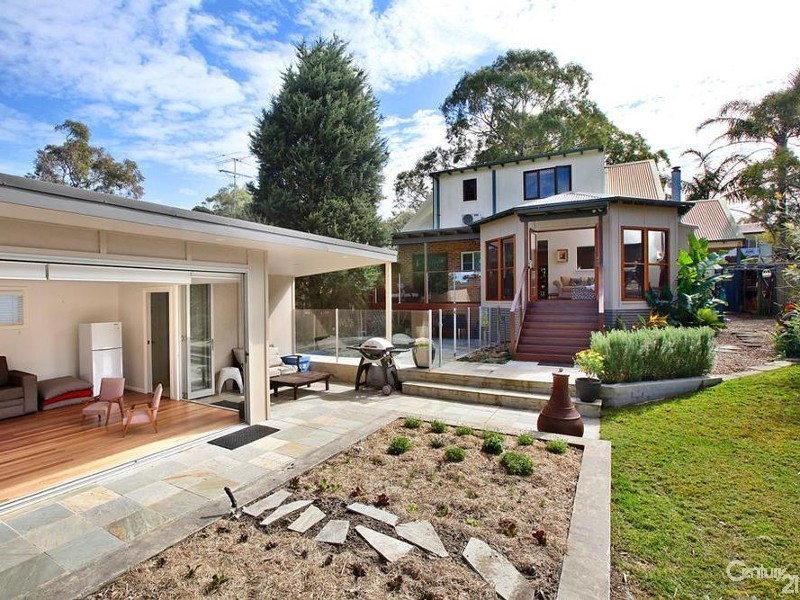 81 Bunarba Road, Gymea Bay NSW 2227