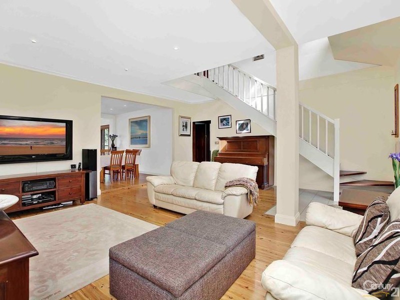 81 Bunarba Road, Gymea Bay NSW 2227