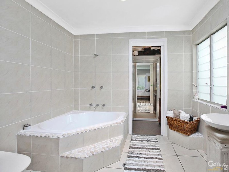 16 Nulgarra Ave, Gymea Bay NSW 2227