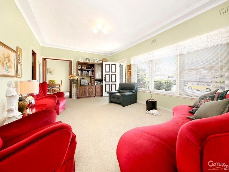 275 Gymea Bay Road, Gymea Bay NSW 2227