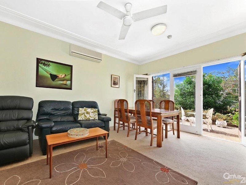 275 Gymea Bay Road, Gymea Bay NSW 2227