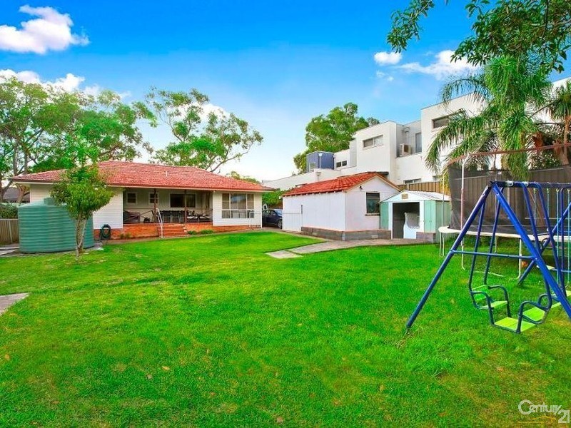 8 Paddison Avenue, Gymea NSW 2227