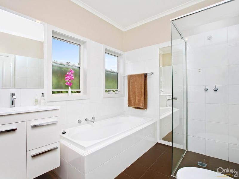 60 Coonong Road, Gymea Bay NSW 2227