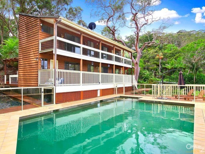 10 Swallow Rock Drive, Grays Point NSW 2232
