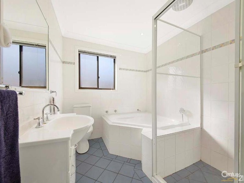 5/76 Talara Road, Gymea NSW 2227