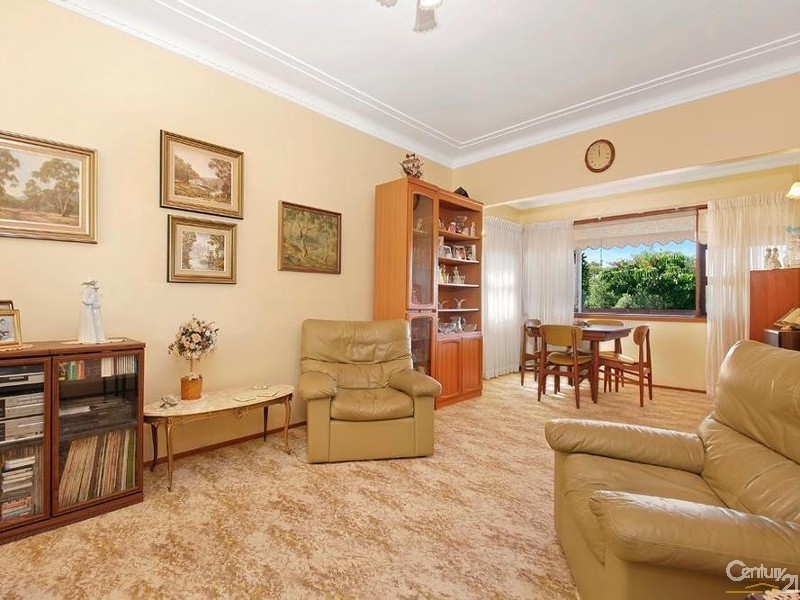 28 Gorada Avenue, Kirrawee NSW 2232