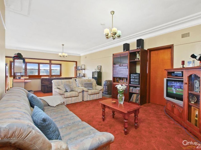 17 Easton Avenue, Sylvania NSW 2224