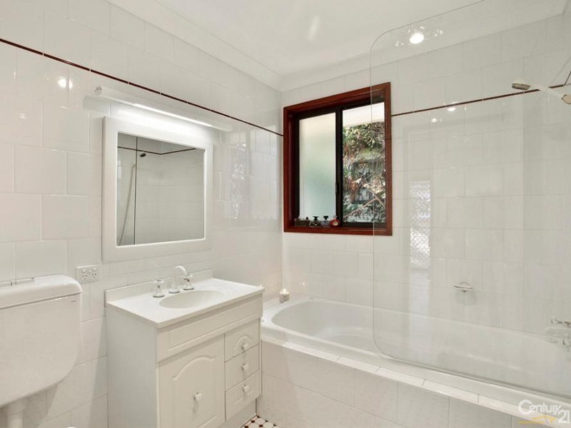 21A Churchill Avenue, Kirrawee NSW 2232