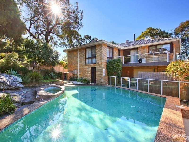 19 Kingfisher Crescent, Grays Point NSW 2232