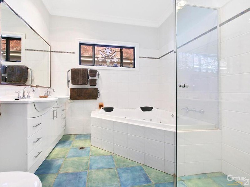 34 Vernon Avenue, Gymea Bay NSW 2227