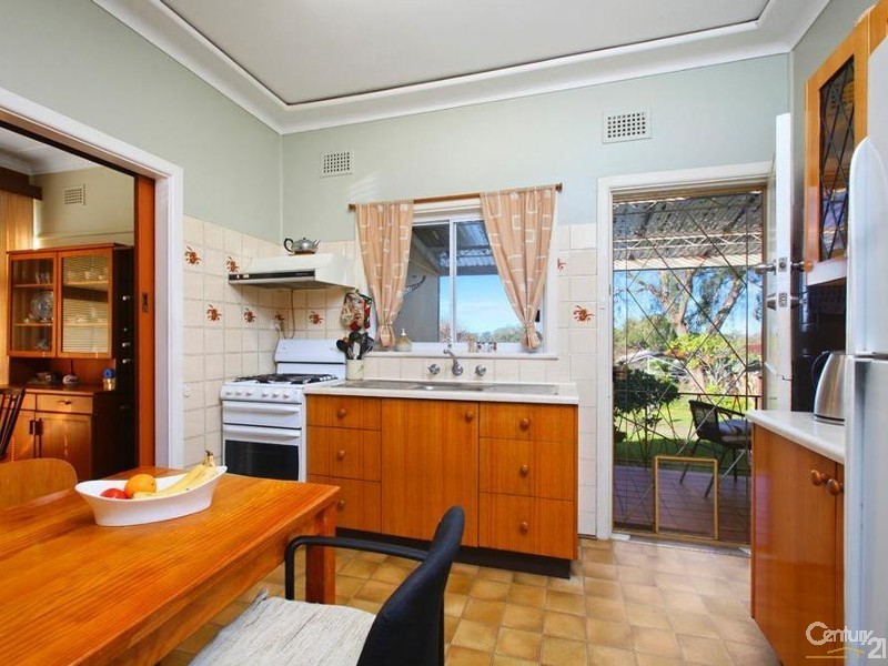 8 Corella Road, Kirrawee NSW 2232