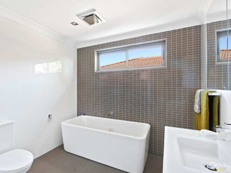 8 Second Avenue, Gymea Bay NSW 2227