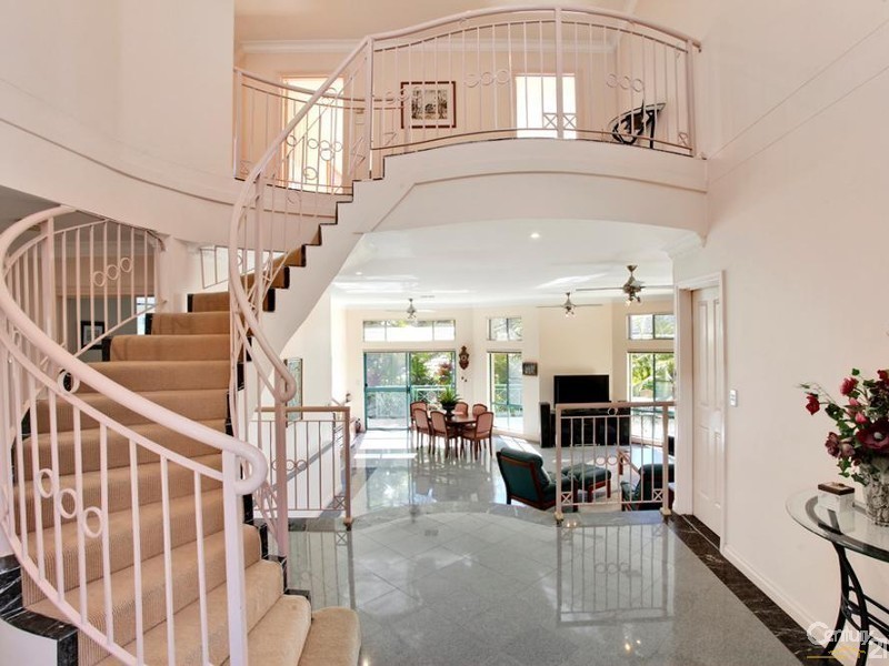 7 Glen-Ayr Avenue, Yowie Bay NSW 2228