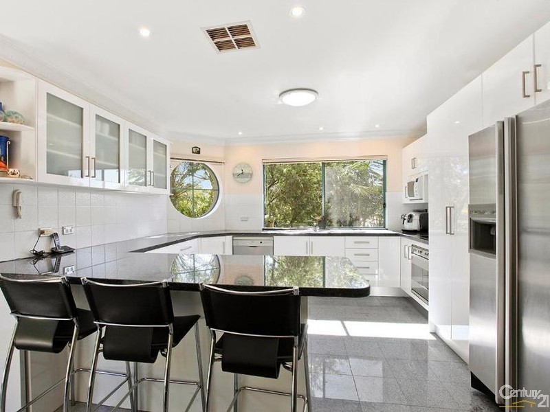 7 Glen-Ayr Avenue, Yowie Bay NSW 2228