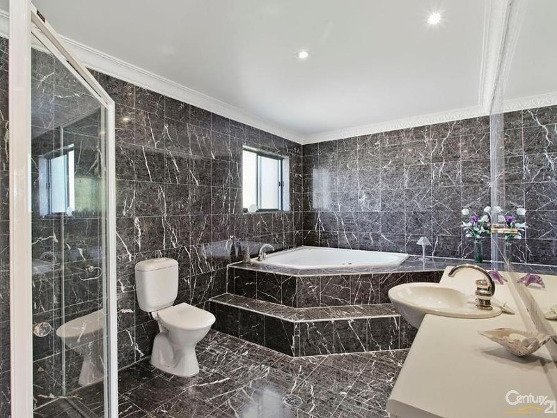 7 Glen-Ayr Avenue, Yowie Bay NSW 2228