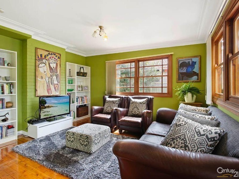 6 Kirrawee Avenue, Kirrawee NSW 2232