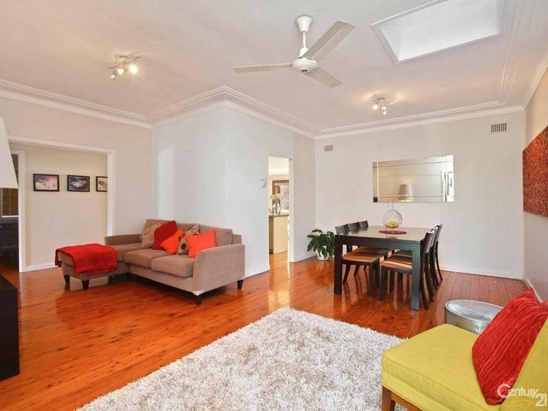 17 North West Arm Road, Gymea NSW 2227