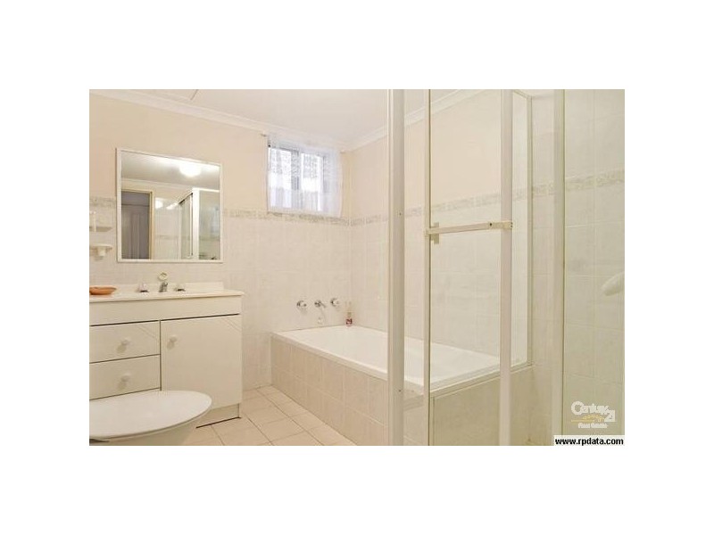 1/124 Flora Street, Sutherland NSW 2232