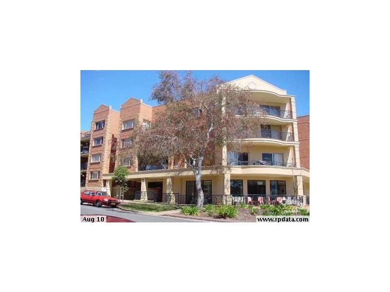 4/61 Glencoe Street, Sutherland NSW 2232