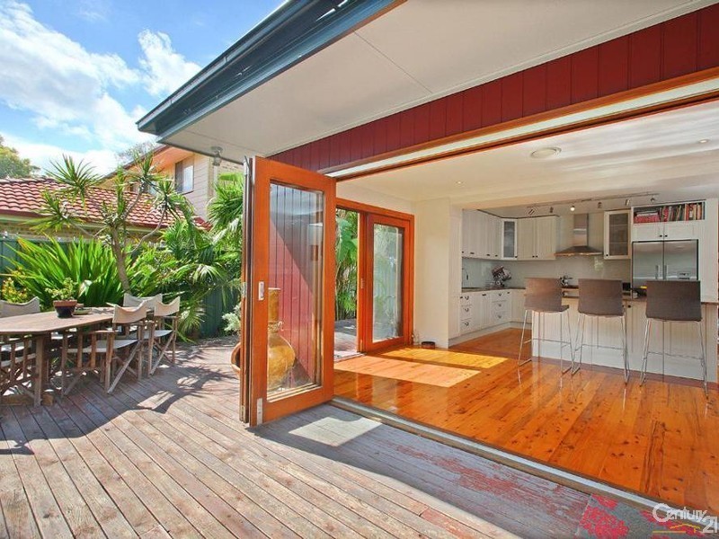 5 Bonnie View Street, Gymea NSW 2227