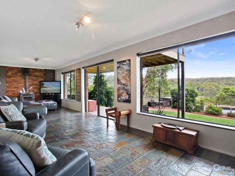 11 Nowra Place, Gymea Bay NSW 2227