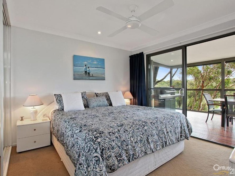 11 Nowra Place, Gymea Bay NSW 2227