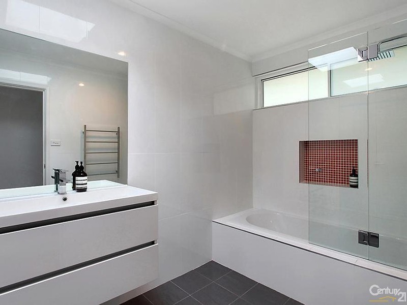 33 Avenel Road, Gymea Bay NSW 2227