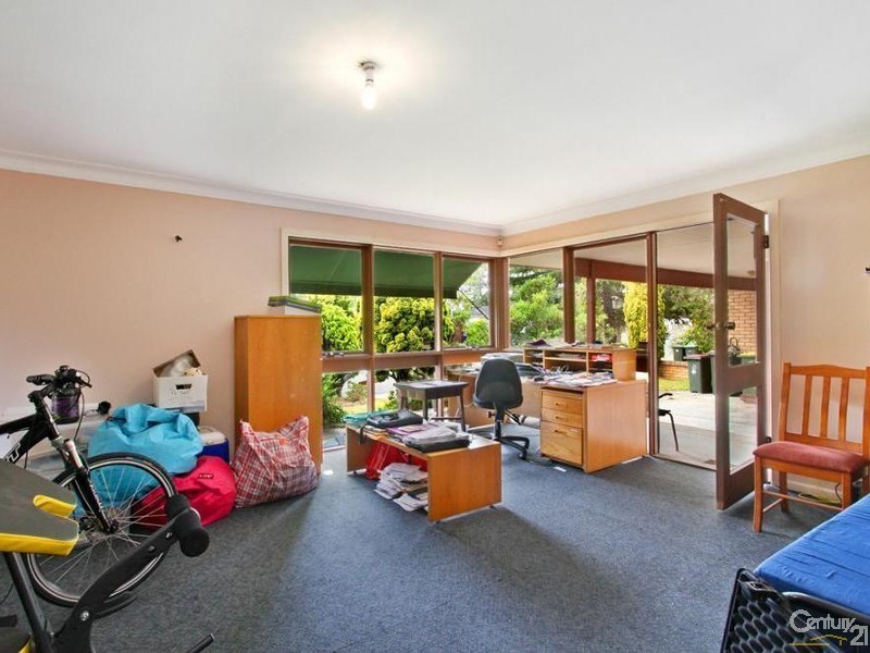 18 Seine Place, Miranda NSW 2228