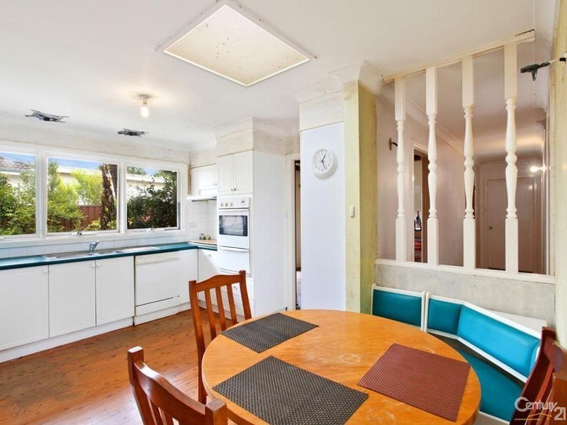 18 Seine Place, Miranda NSW 2228