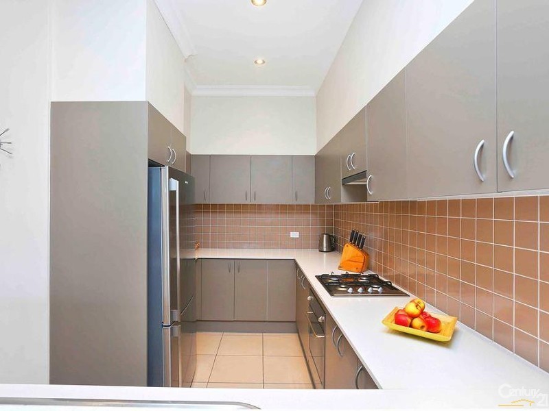 2/1-3 Hunter Street, Kirrawee NSW 2232