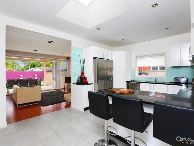 11 Milner Avenue, Kirrawee NSW 2232