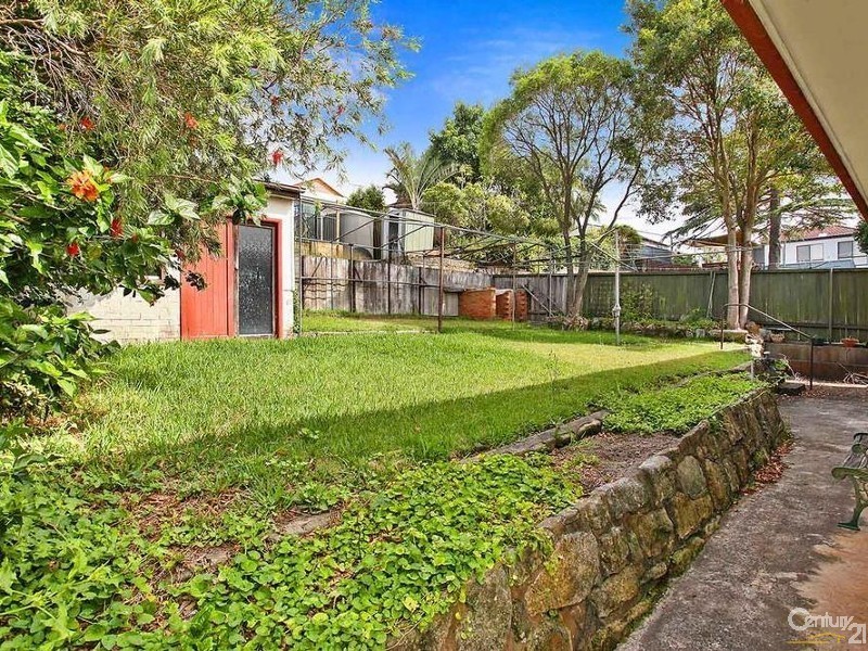 11 Nulgarra Avenue, Gymea Bay NSW 2227