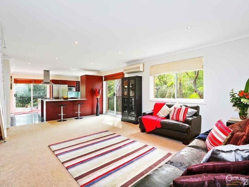 3 Tea Tree Place, Kirrawee NSW 2232